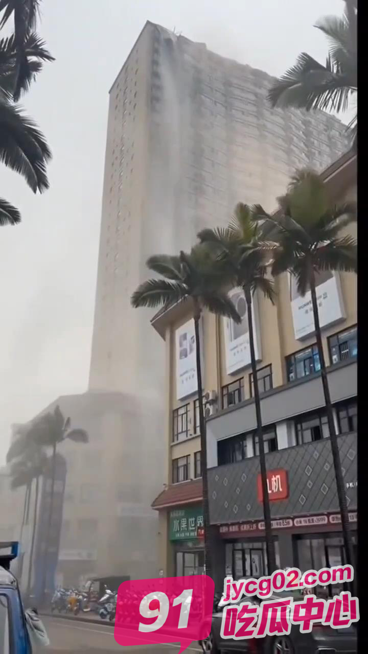 缅甸地震亲历者讲述：电力瘫痪超市关门外面买不到物资 配图7