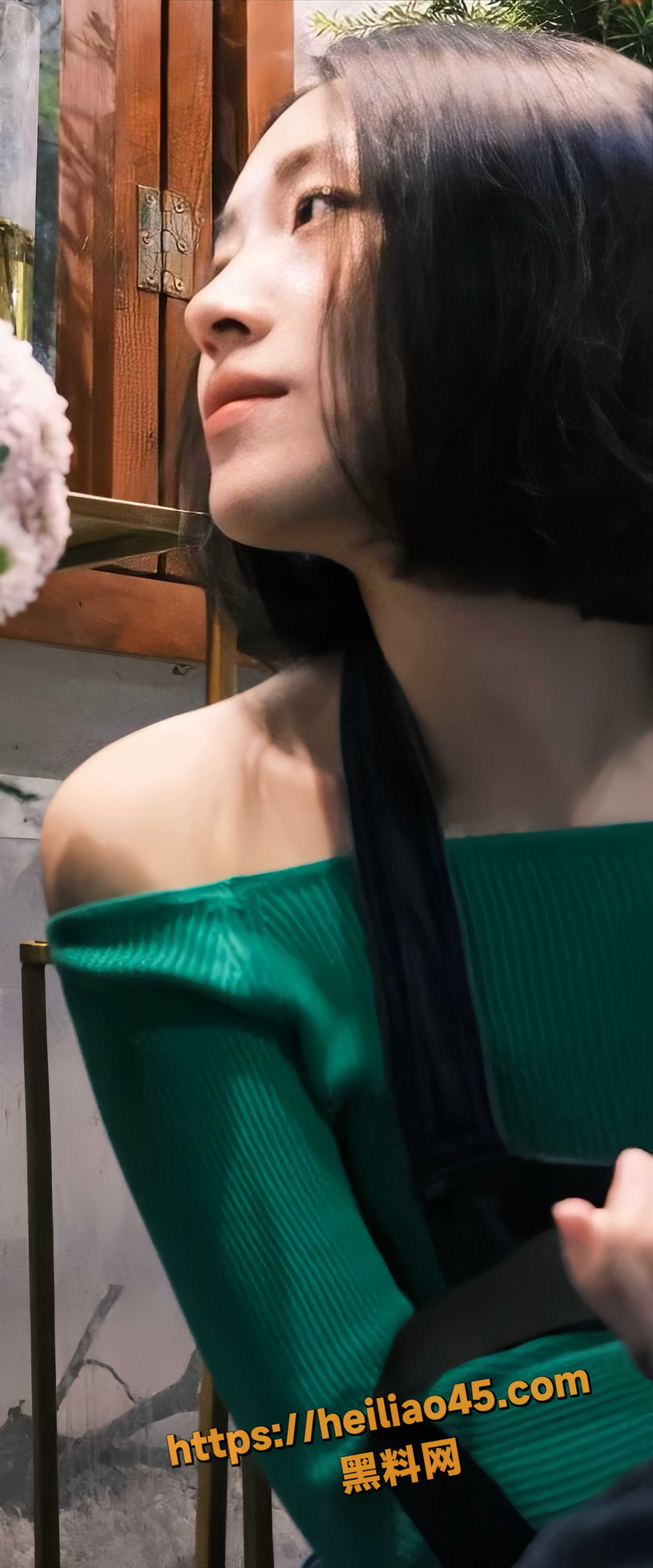 高颜值少妇 婉婷 和炮友激情性爱被偷拍 大屁股女上位狂摇 这谁受得了啊