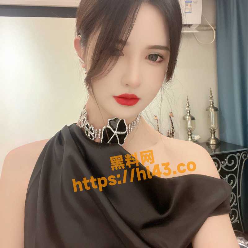 人妖预警来袭之比女人还美的巨乳人妖一晚喊出5k天价！屁眼被各种男人开发过！