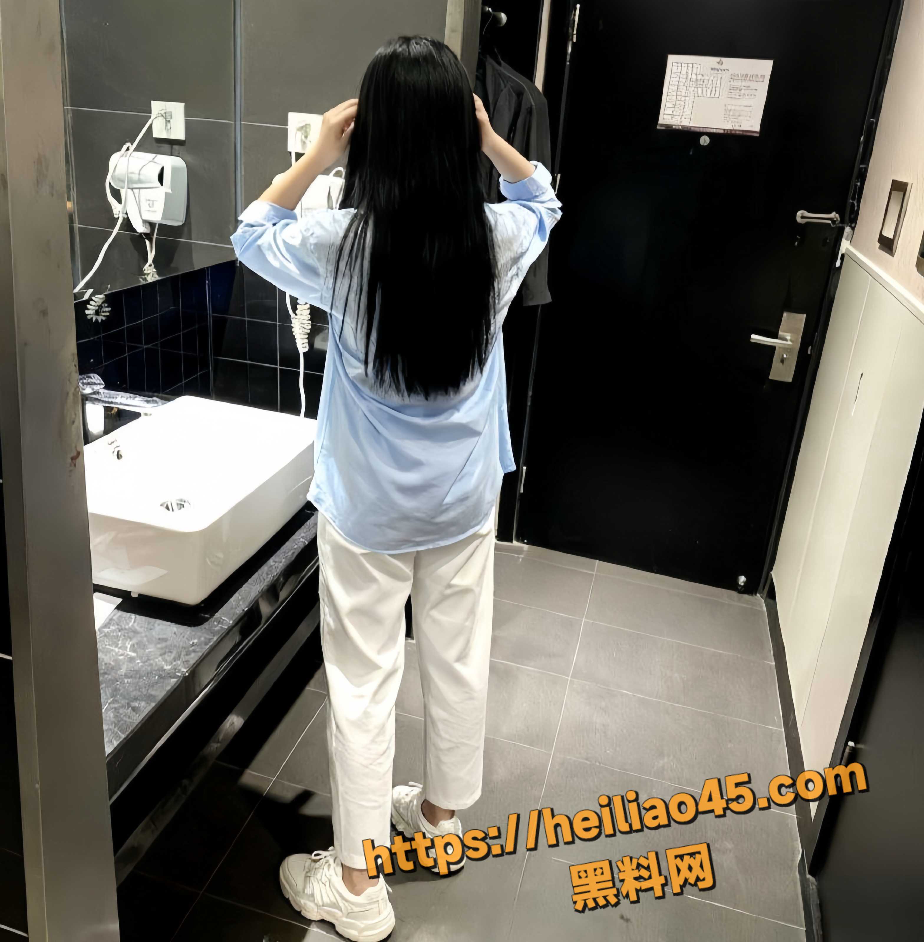 极品留学生 杨敏瑜 大尺度私密视频流出 深喉被爆操高潮淫叫不停！