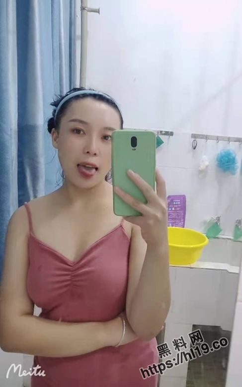 soul约到的杭州艺术学院女大学生「苏晓雅」特别喜欢舔屁眼的女神，毒龙技术一绝