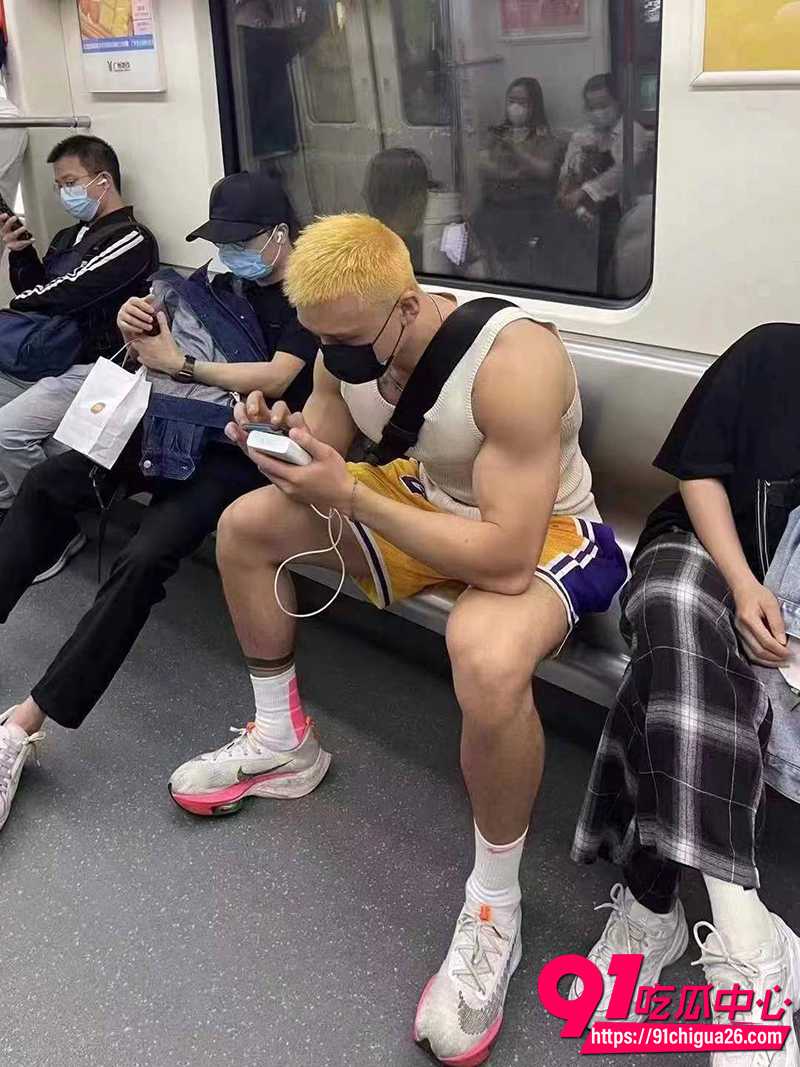 成都优山居健身猛男 2