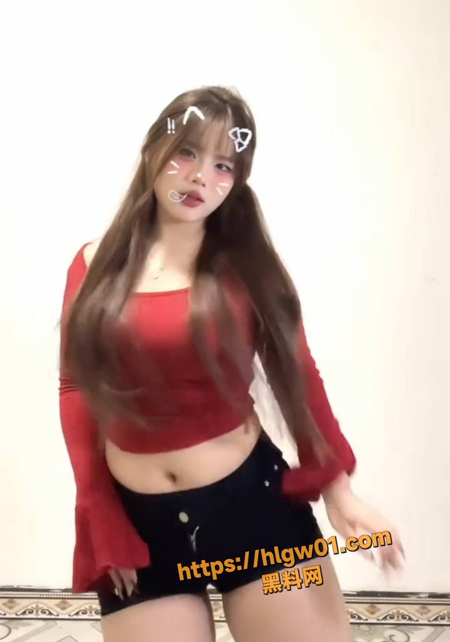 快手06女大学生疯狂小豹专业才艺主播 定制抖奶裸舞付费内容火爆上线 性感表演