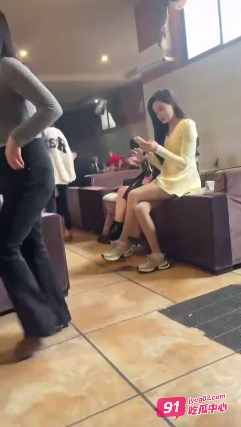 成都绵阳舞厅新型炮场 妹子们打扮的风骚光明正大营业！ 配图5