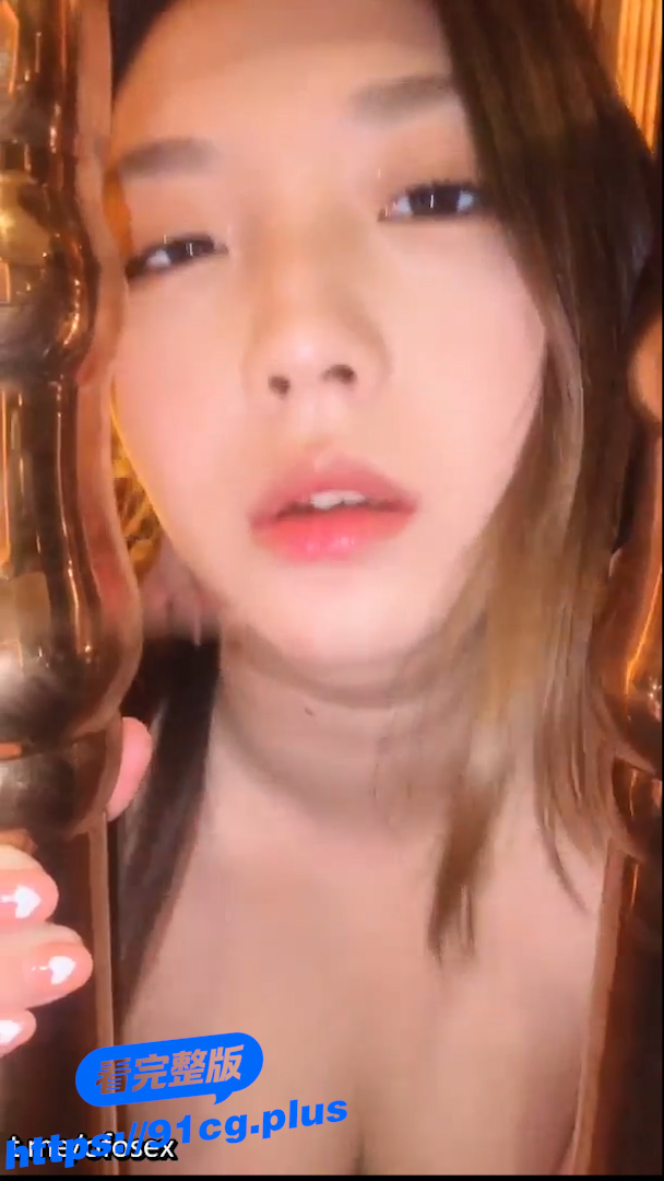 今夜你就是我的主人~极品反差婊性奴母狗【辉夜姬】群P颜射口交调教 机炮速插+多屌轮裹+爆裂黑丝【完整多角度视频】