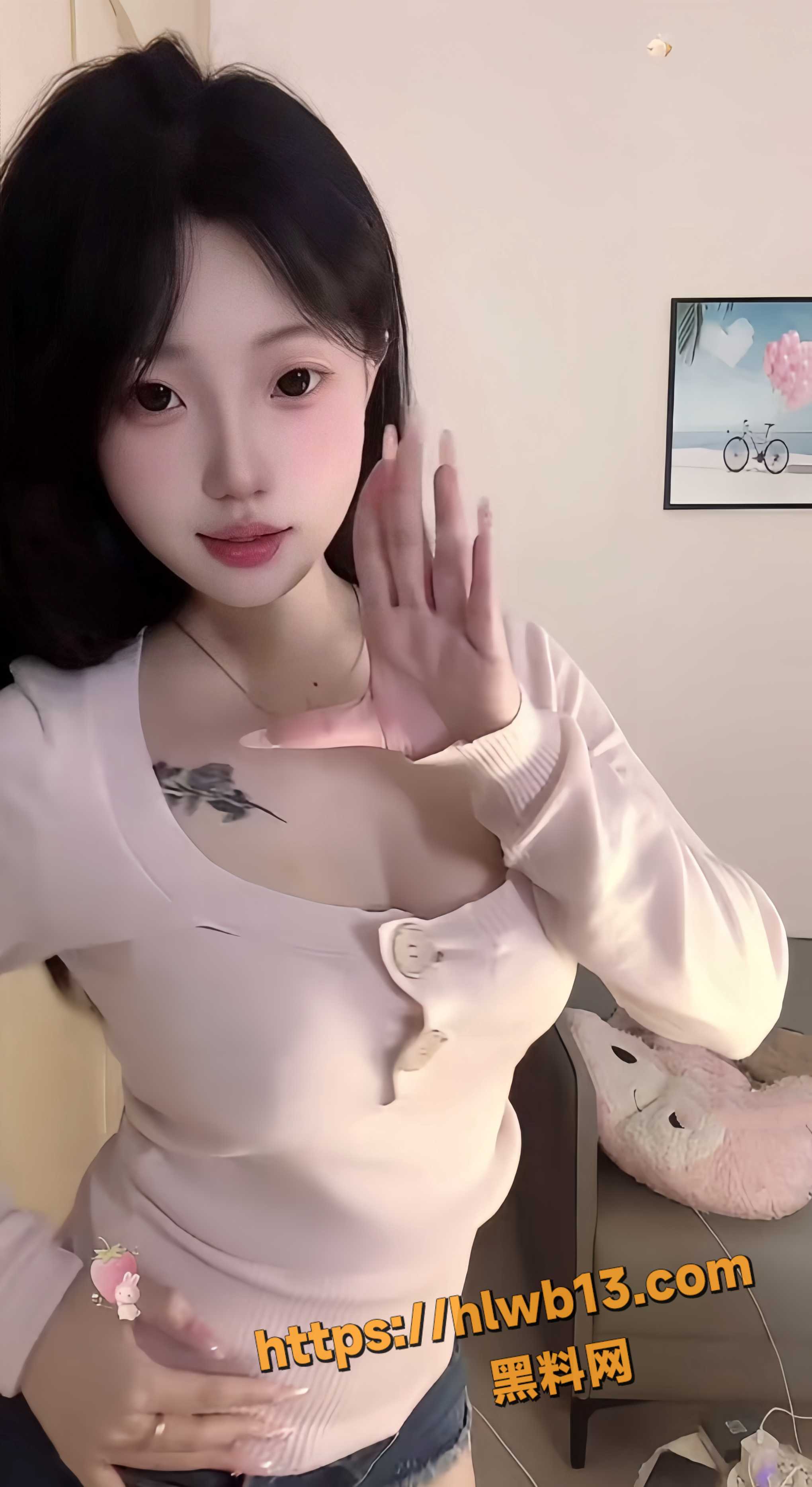 快手极品嫩妹主播 高价定制裸舞自慰 可爱反差萌妹插穴反差感让人当场射爆！