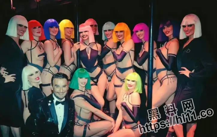 Lisa疯马秀首场演出结束！观众还原其表演全程：有脱衣环节！