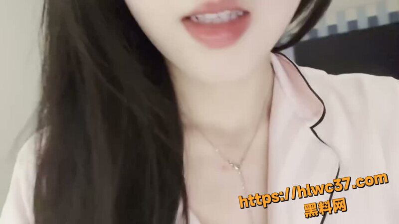 极品ASMR声控博主 觉觉不困 超性感白色蕾丝内衣 模仿口交舔香蕉