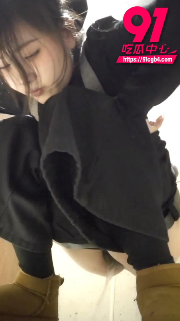 厕所偷拍 4 厕所偷拍 4