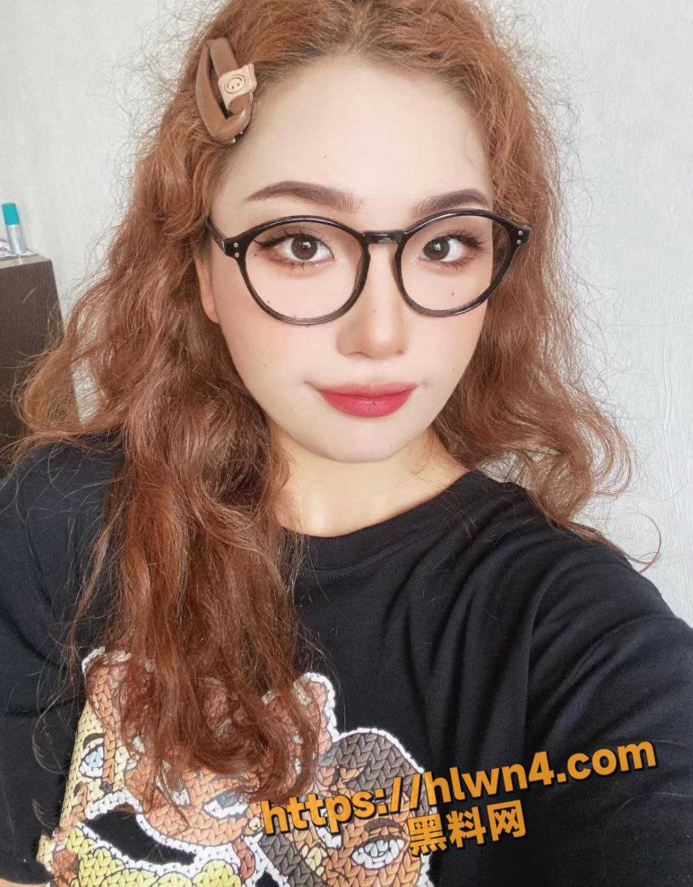 巨乳小姐姐穿着情趣内衣裸漏的自拍视频泄密流出 极品反差御姐 这白虎大嫩逼性感身材颜值给力！