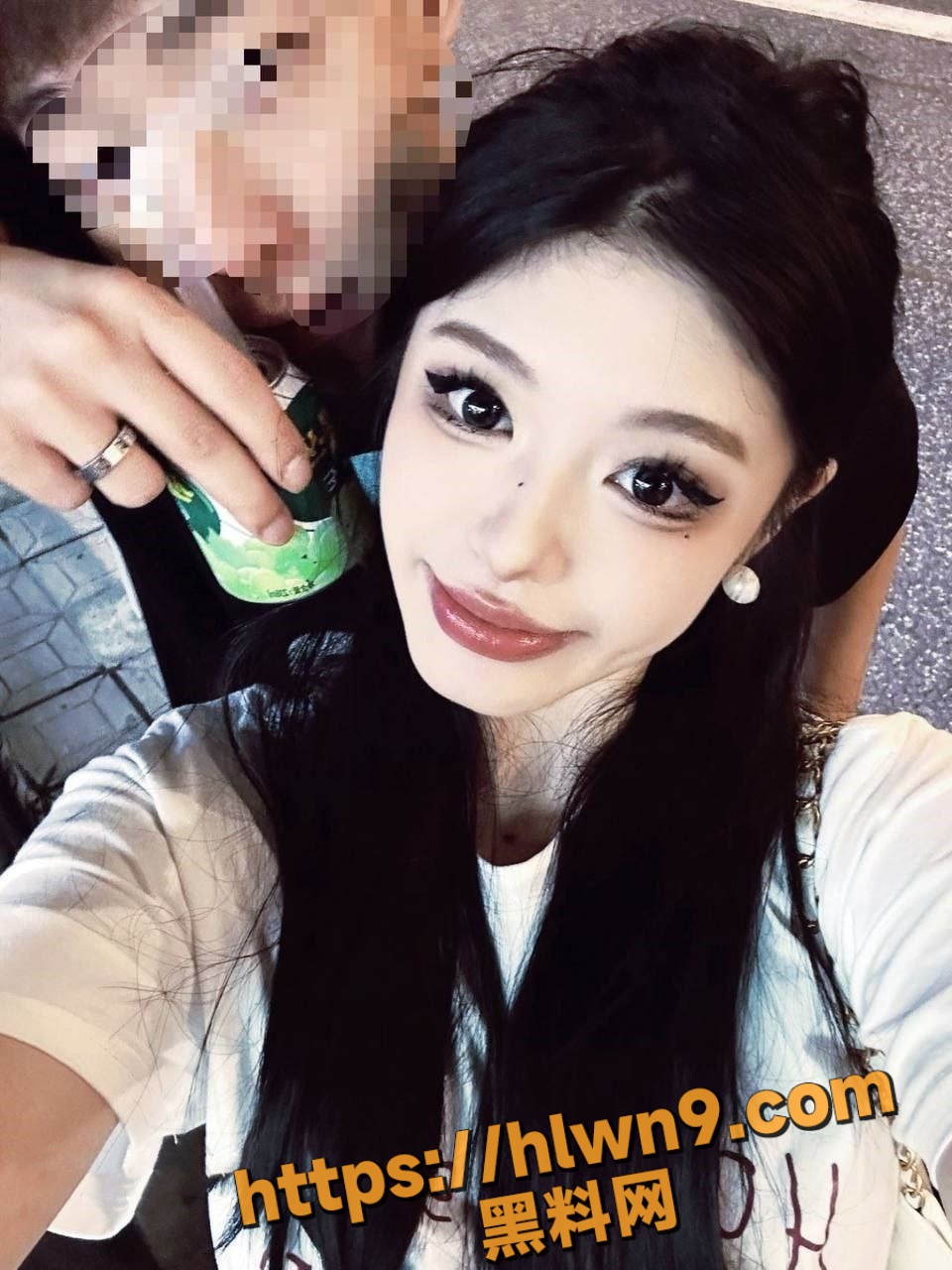 女神级母狗 白嫩巨乳身材堪称完美 男友将口交和啪啪视频曝光 女神也是要卖力吃鸡巴的！