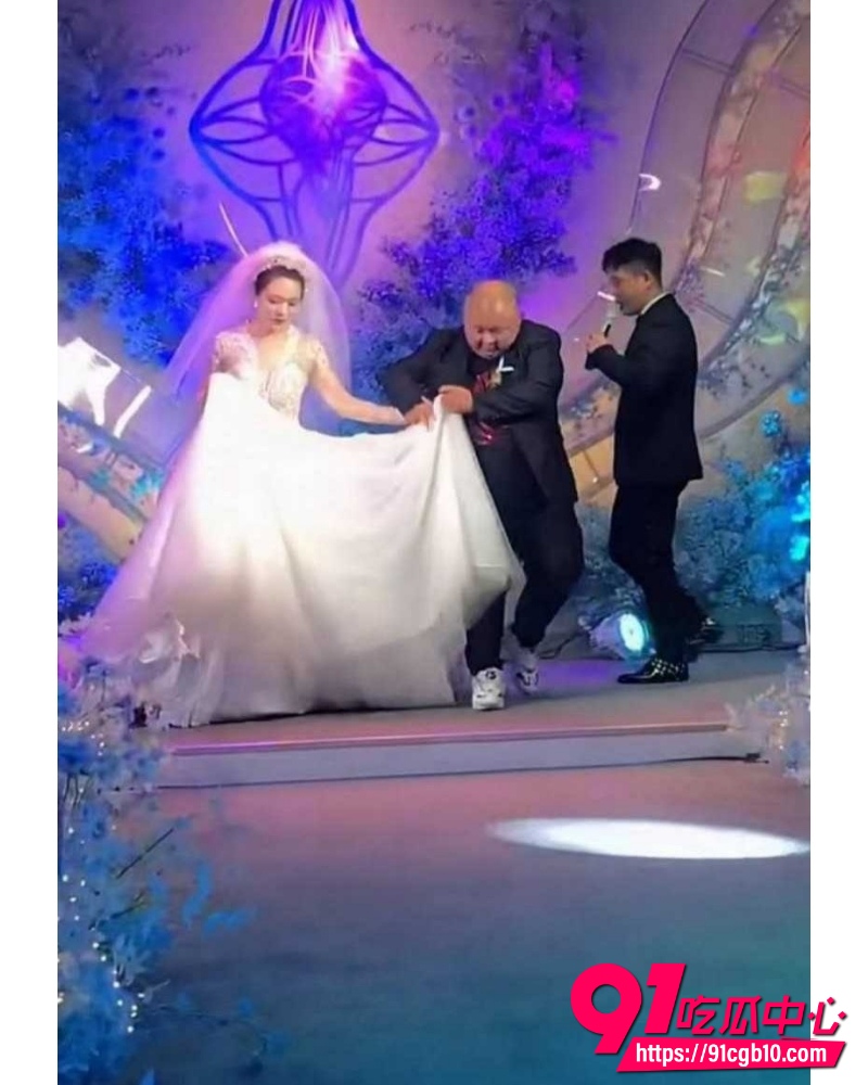 快手网红老狗婚内出轨女徒孙佳昕  12