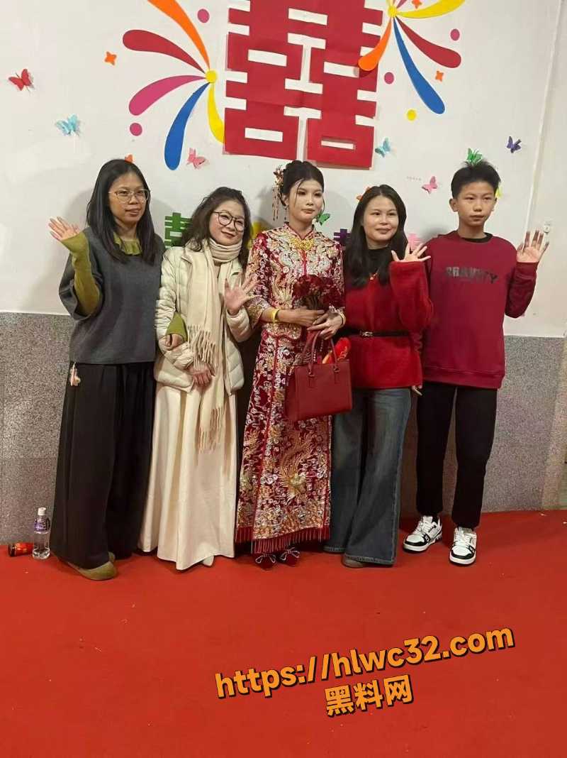 18万8接盘二手货新娘 婚后带偷情 被老公抓奸当初 竟带娃睡奸夫 还报警搞得村里全知道