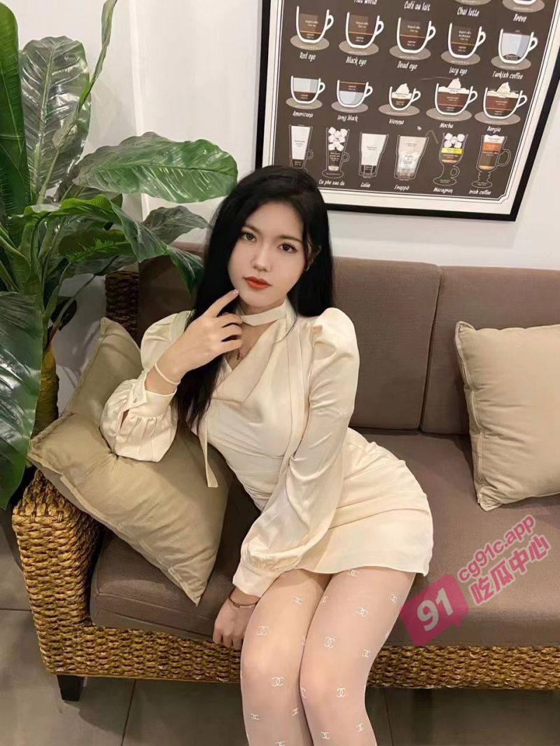 新婚少妇忍不住了～东北出差约炮新晋少妇 身材丰腴有形 梦想被群p到死！