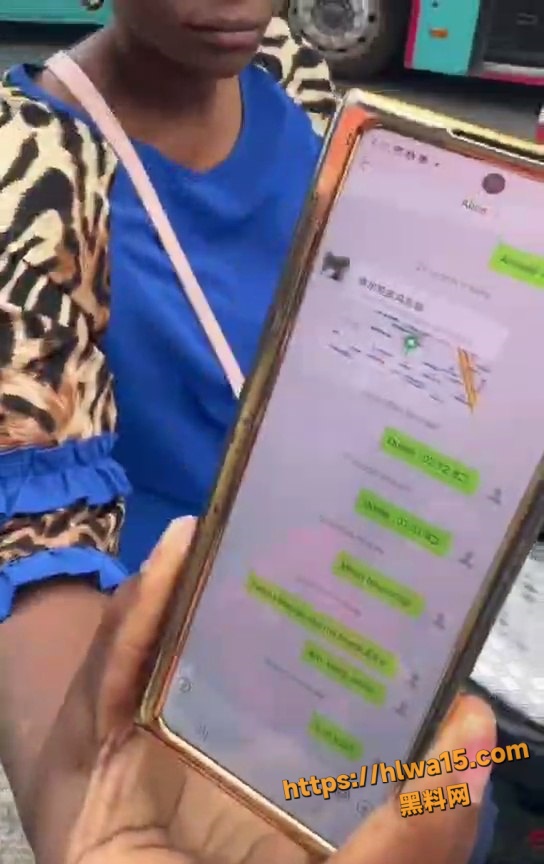 广州黑妞赖车不下 三四十公里只愿付15元 大爷也聪明 直接送派出所！