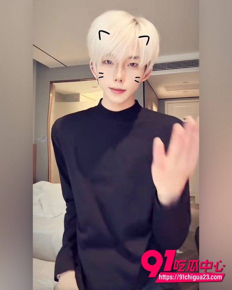 抖音男网红罗琰泽 36
