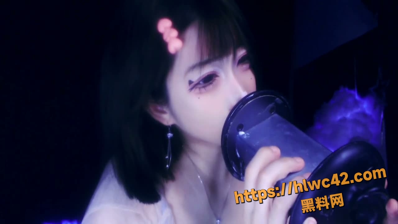 ASMR声控网红博主 幺幺阿狸 居家小女友近距离舔耳呼吸声 沉浸式助眠福利