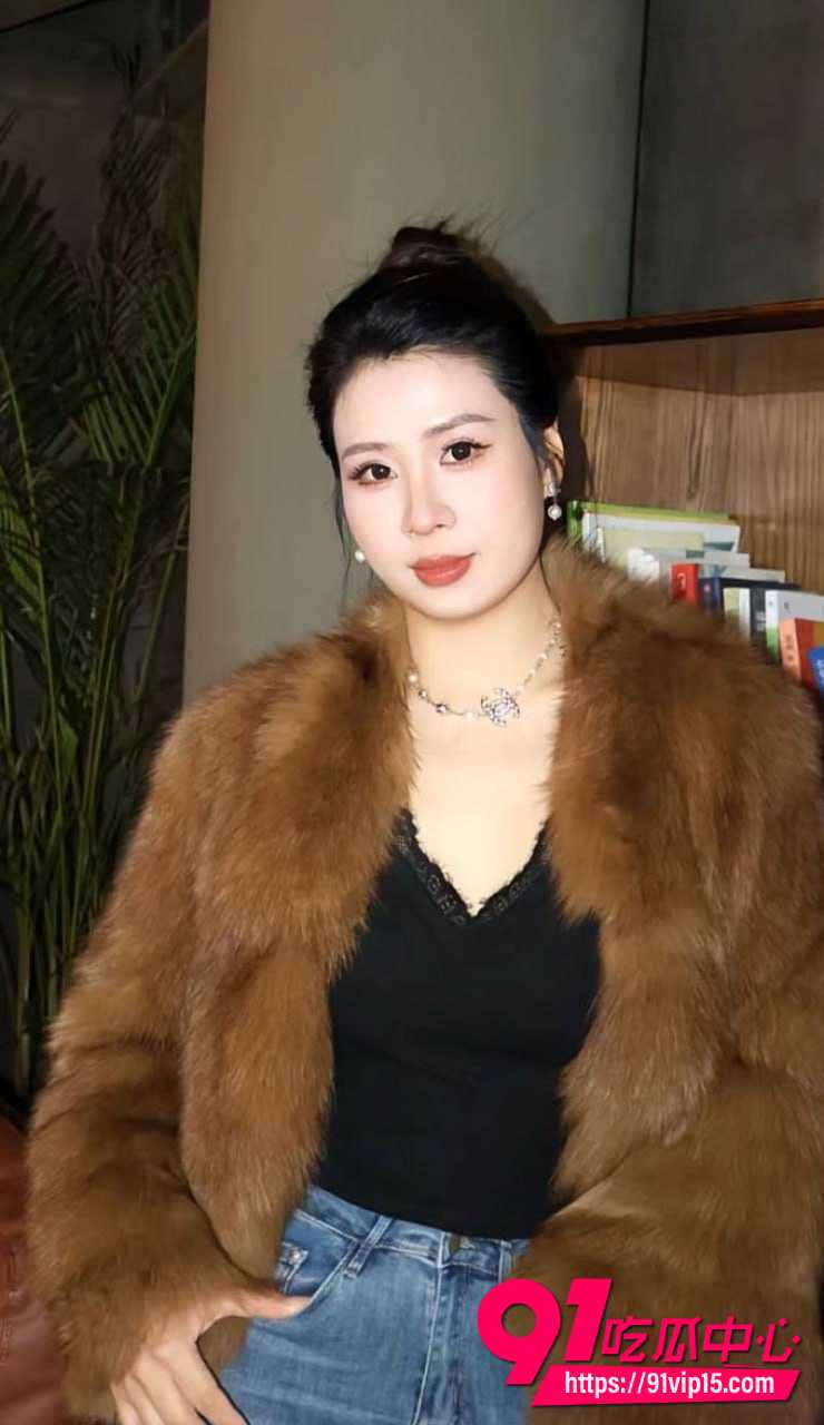 抖音69万粉翠小花3
