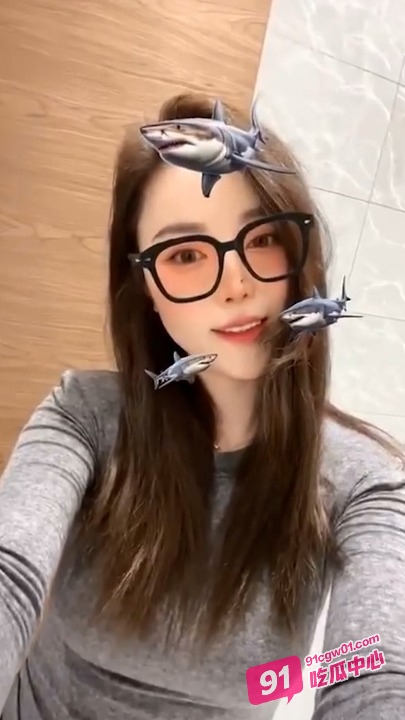 成都18线抖音网红 轩轩 穷途末路下海维生 大长腿栓狗链M自慰 母狗属性拉满