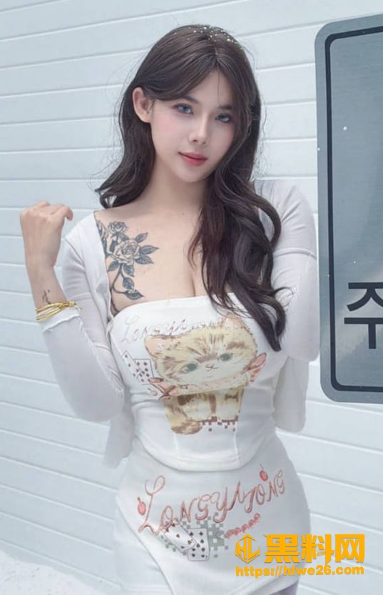令人窒息符文战士第二弹 天花板颜值的巨乳美女 被金主各种调教 天生就是做爱的母狗
