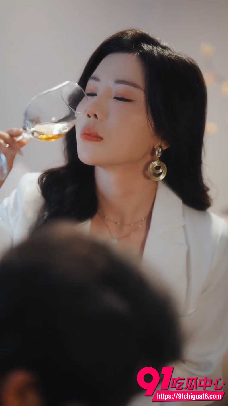 分手后我闪婚美艳女上司 3 分手后我闪婚美艳女上司 3