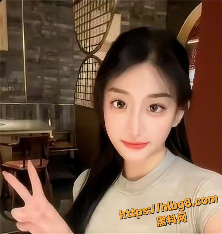 南大07年清纯学妹 寝室与男友激情性爱 渣男偷录后入蜜桃臀视频 颜值即正义!
