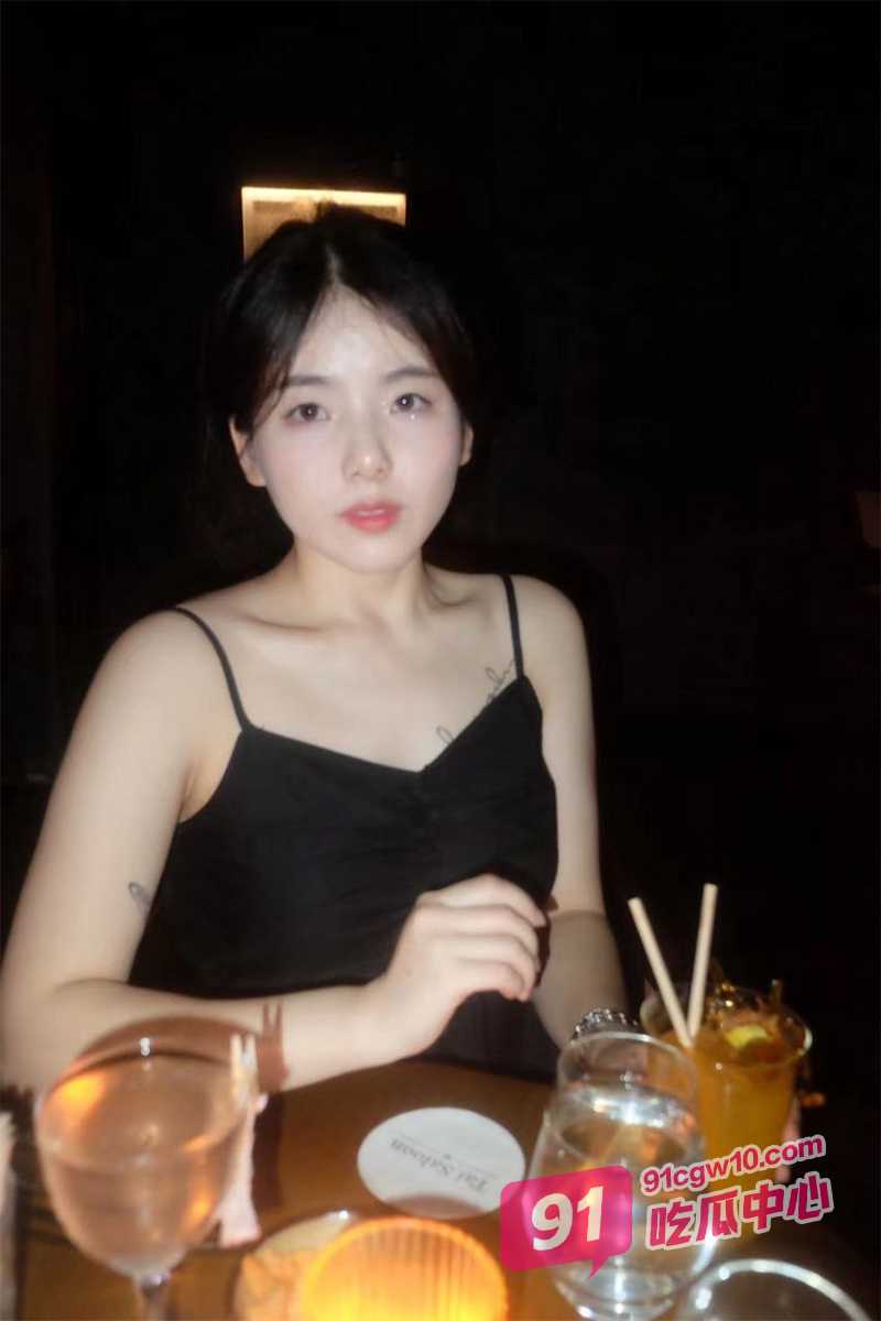 百度云网盘泄密 河南南阳情侣在卫生间做爱自拍流出 女生全程配合姿势很搞怪很可爱 配图3