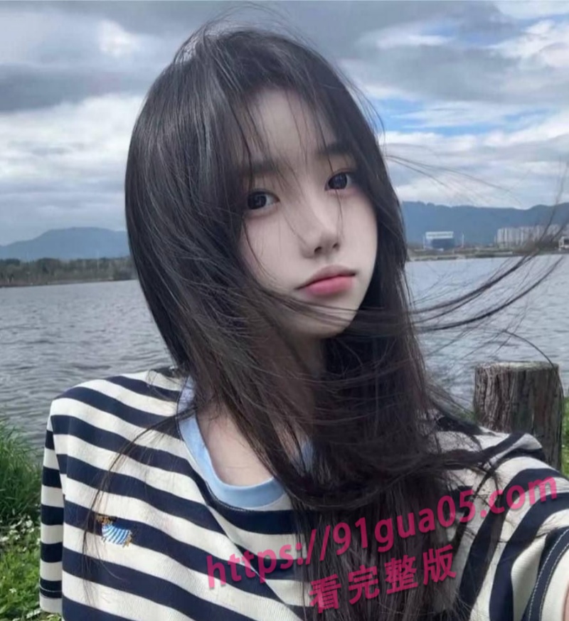 河北传媒学院校花杨依灵被曝光 清纯女神在竟外网疯狂约炮