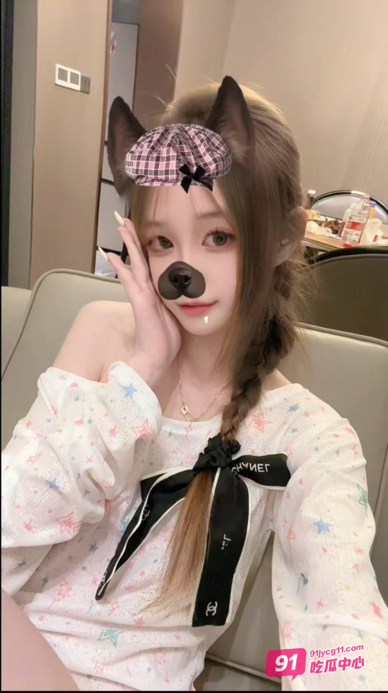 广东嫩妹覃苏被包养视频泄密 美女还是没被开发几次呢～ 配图3