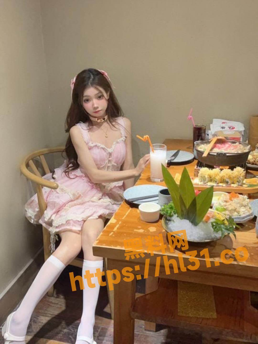 抖音小网红蔡蔡妹妹 背地里竟然是推特福利姬 出租车极限露出