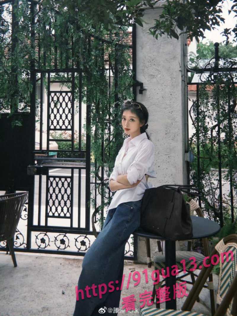 田栩宁与女演员腾泽文1.jpg