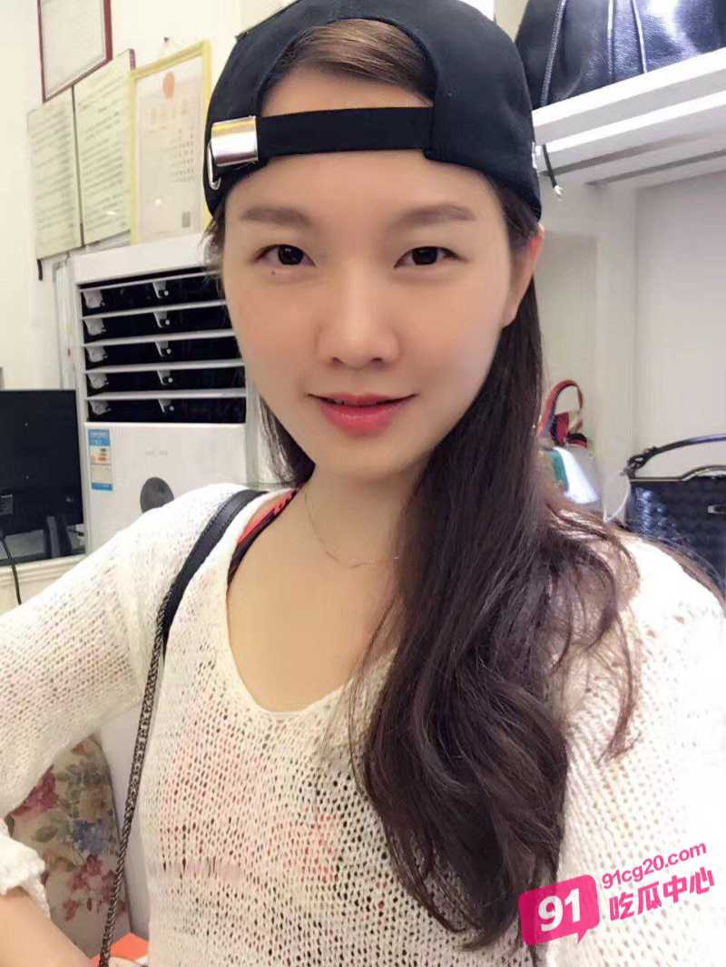 小护士梁柳月迷奸门 被男友下药送给单男玩3P 各种尺度视频流出！ 配图3