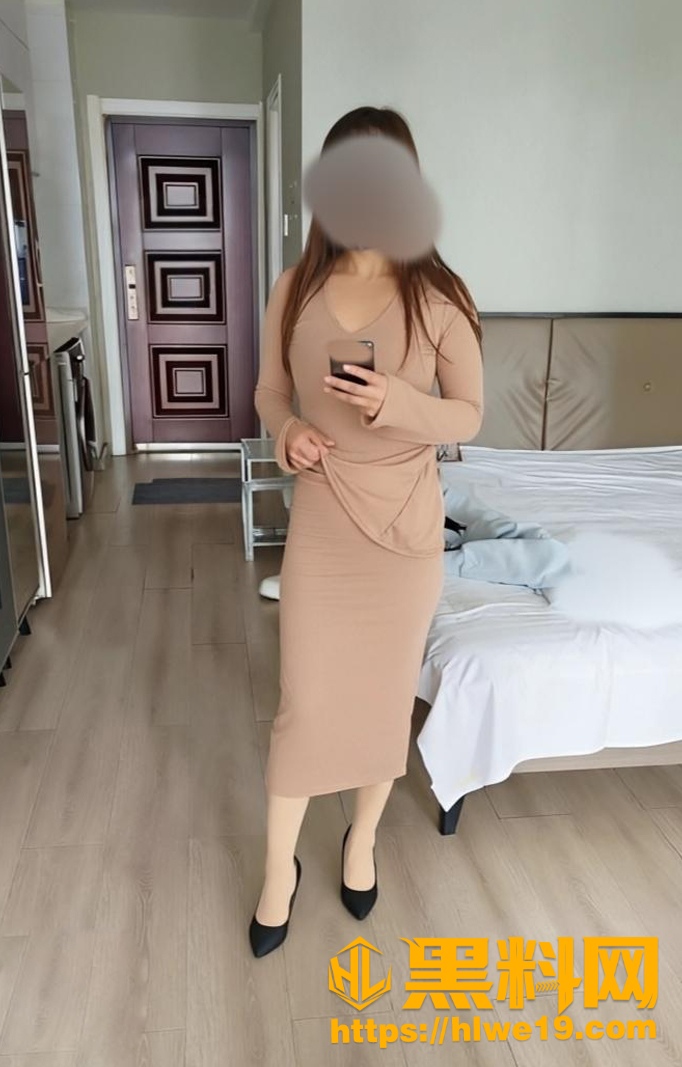 海角社区原创大神 圆梦进行曲 高中李老师在我身下承欢 禁忌师生恋 狠狠爆操极致呈现