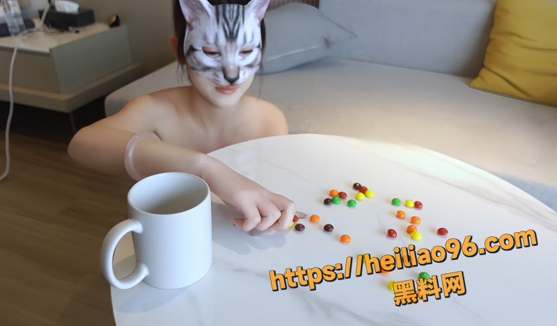 私拍大神 老虎菜 SVIP独家新作 玩游戏愿赌服输的喷水女大 第二弹