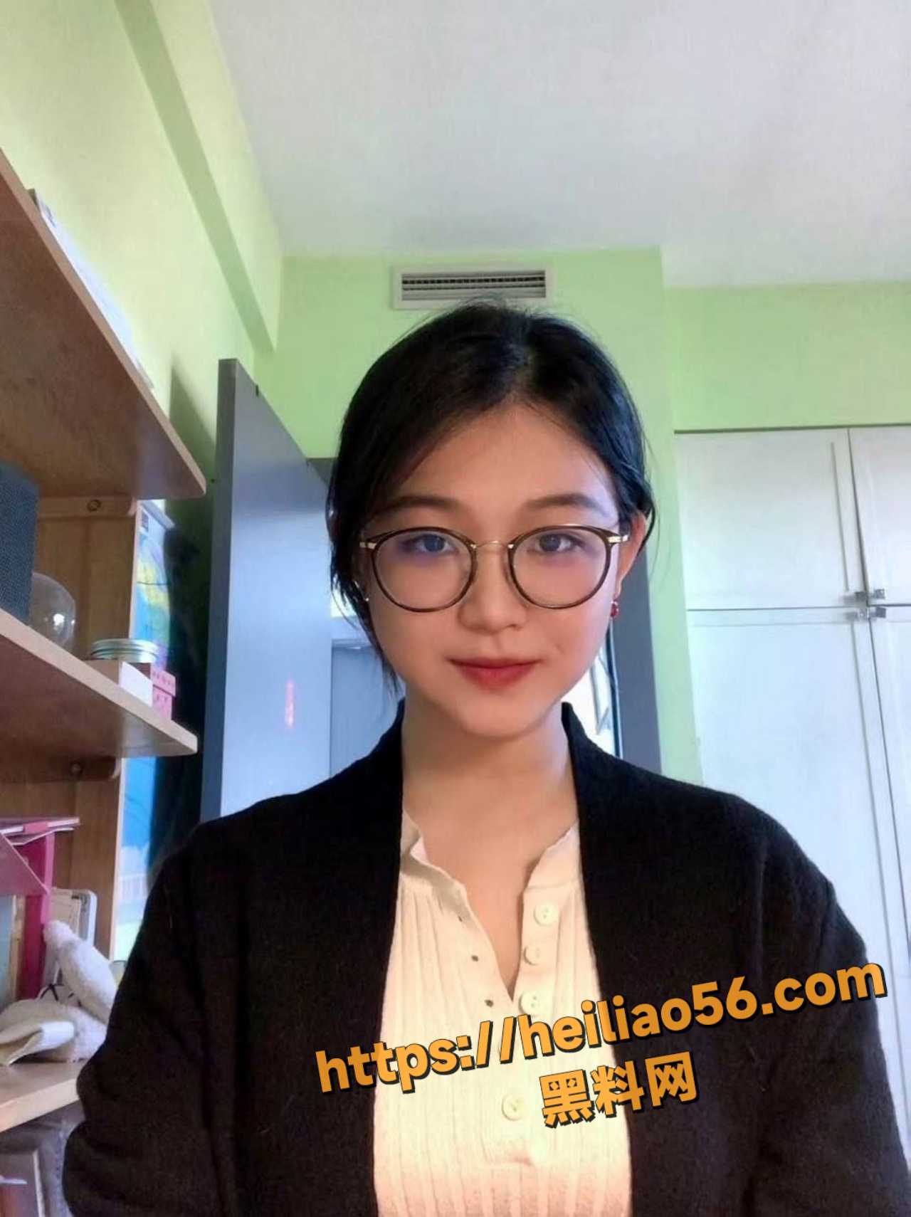 冲出婚姻监房 我堕落了吗？我已经爱上了这个富有情趣的男人 配图