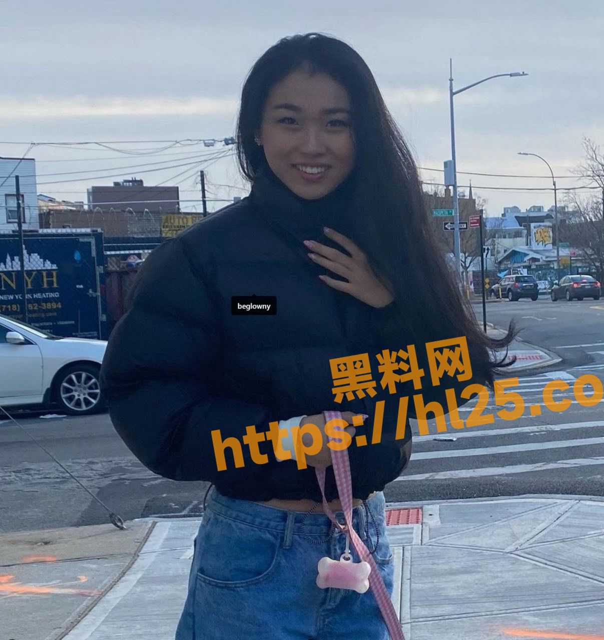 韩国留学学生妹极限反差，樱桃小嘴在线为炮友清洗大长屌！