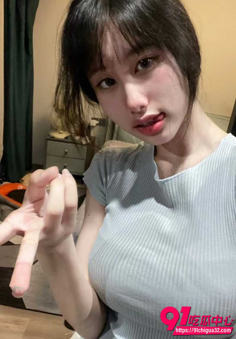 成都双流学校母狗韩婷 1 成都双流学校母狗韩婷 1