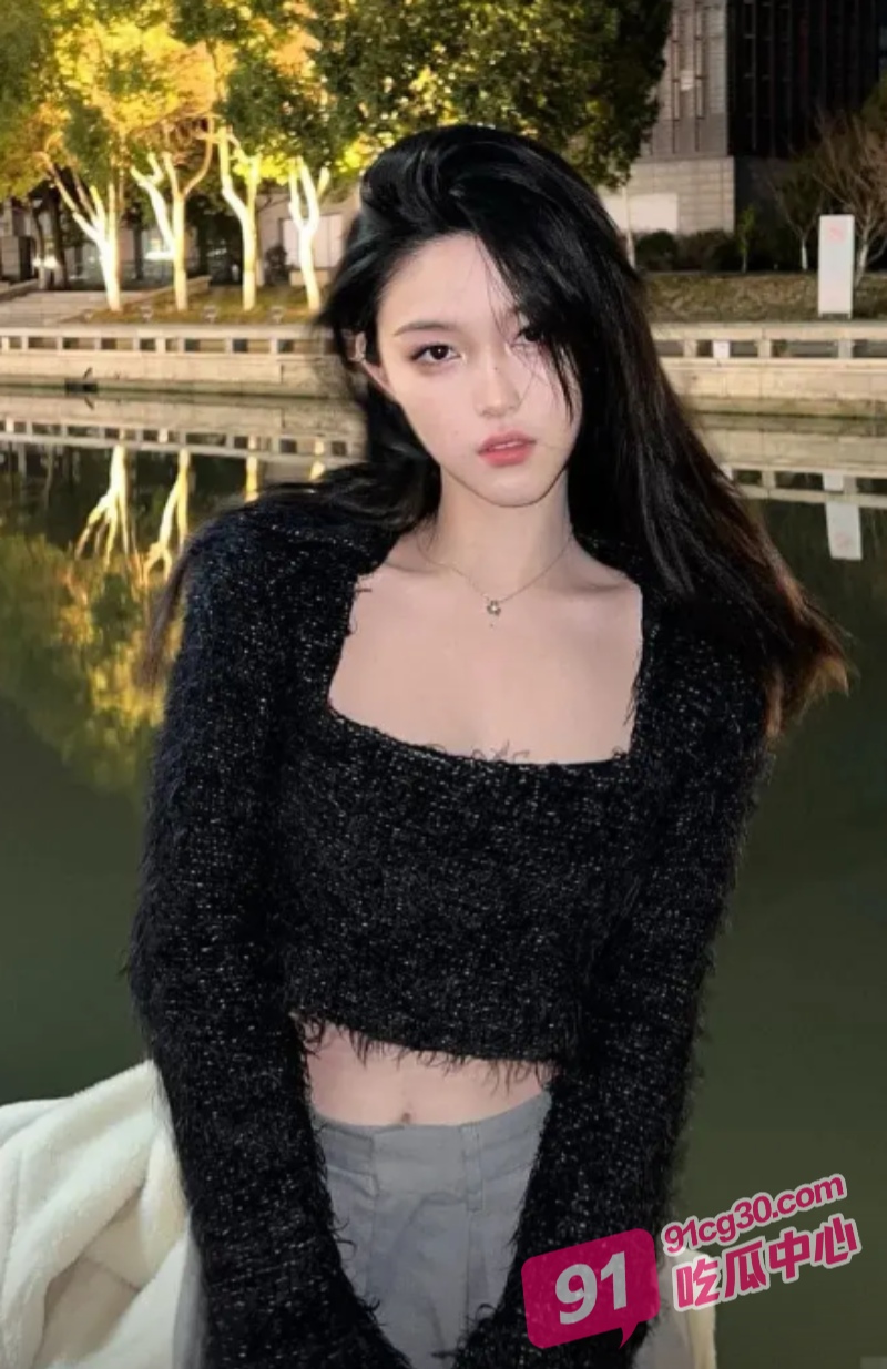 约炮约到前女友闺蜜是种什么体验!大神付费约美女 万万没想到竟是熟人! 配图2