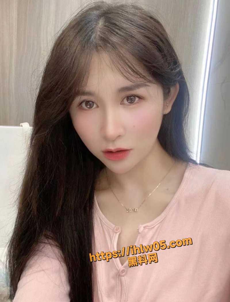 出场就自带勾魂摄魄属性的小妖精 能得此妻 子非亲生又何妨！