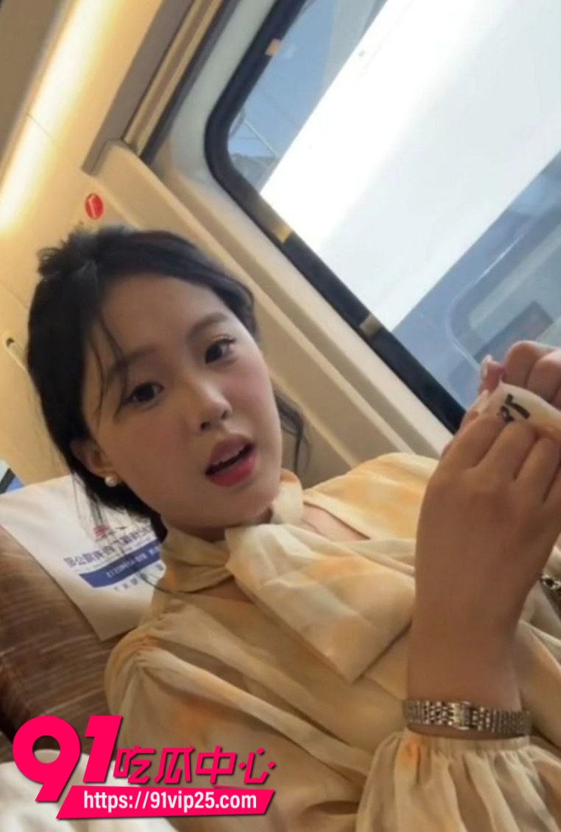 上海民航职业技术学院空中乘务系贾明爽勾引学长酒店约炮视频意外泄露11