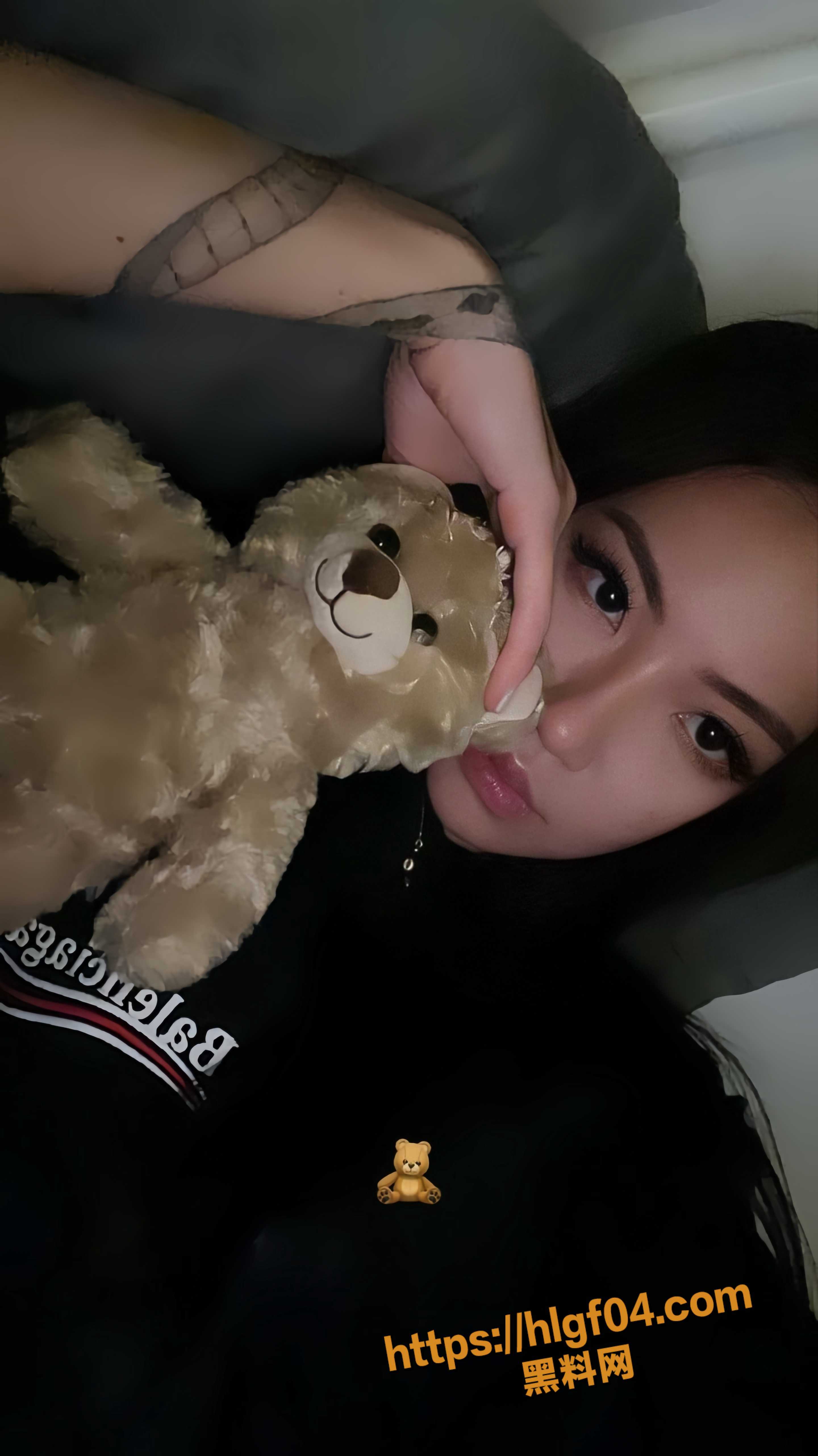 推特极品少妇 JessDrago 付费福利流出 反差母狗被大洋屌暴力输出 颜射吞精画面超淫荡！