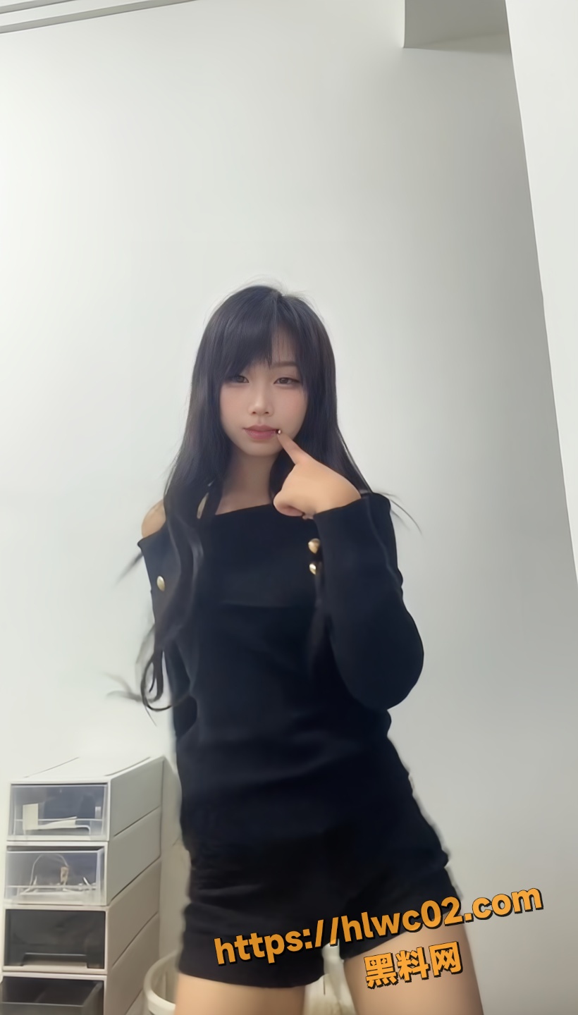 推特网红 小辞 裸舞私拍流出 黑丝眼镜全裸热舞 性感身材撩人至极
