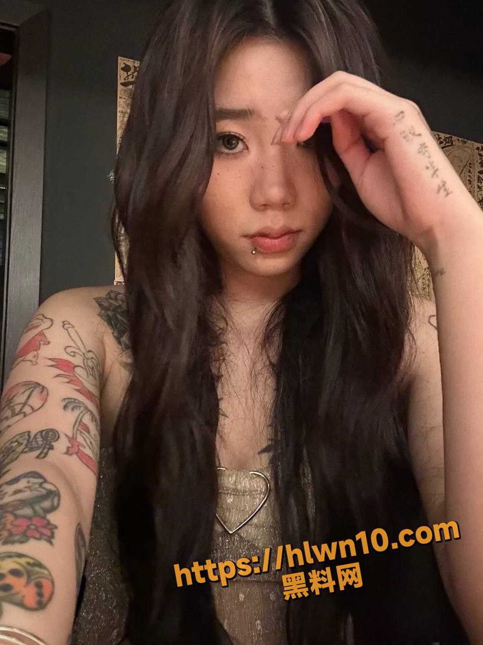 精神小伙儿与精神小妹的性爱视频被泄密 河北邯郸05年花臂精神小妹王璐仙诱惑性爱合集！