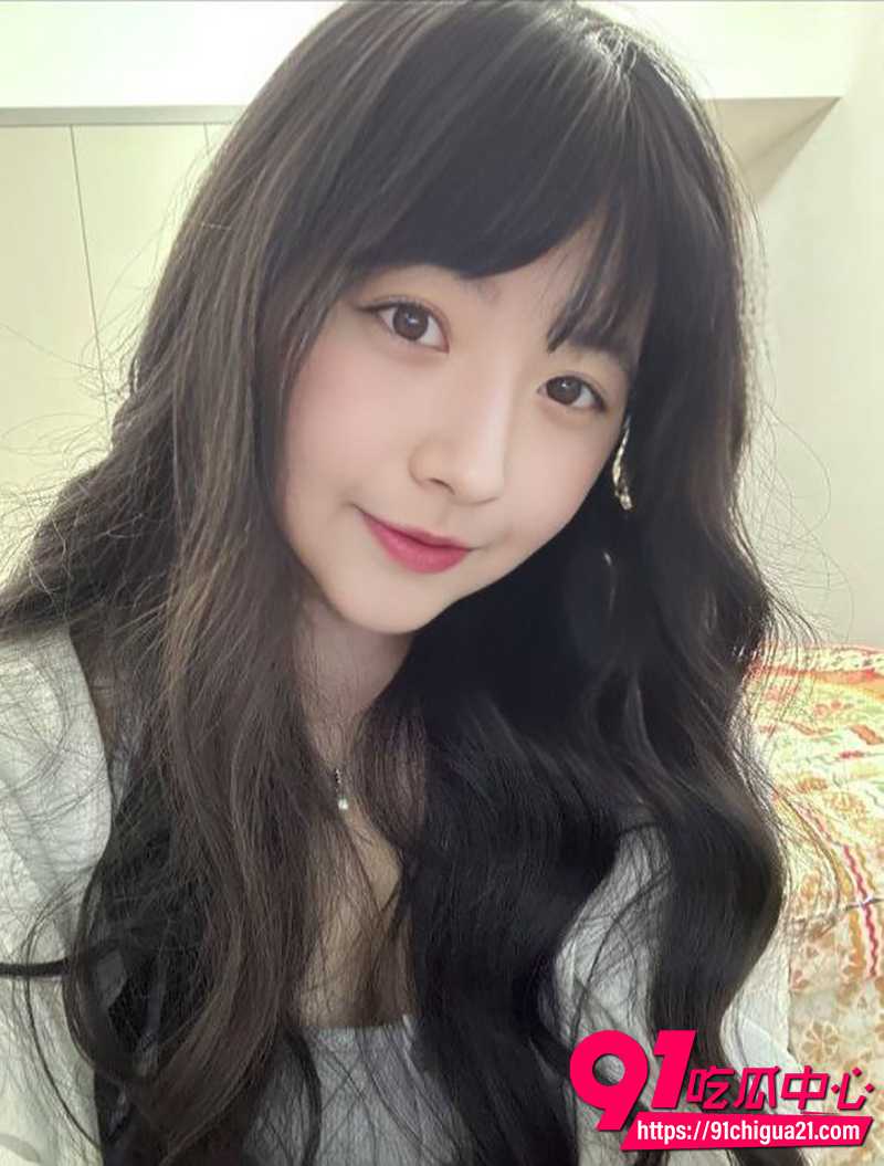 湖南大学生张雪婷 裸贷视频泄漏 校园女神被迫裸体自慰!