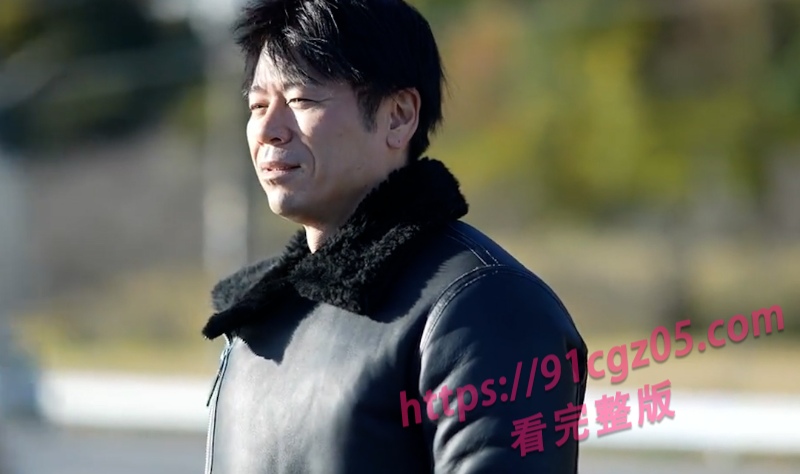 性感机车辣妹!男子离婚夜店释放压力邂逅夜店兔女郎 机车上直接开干