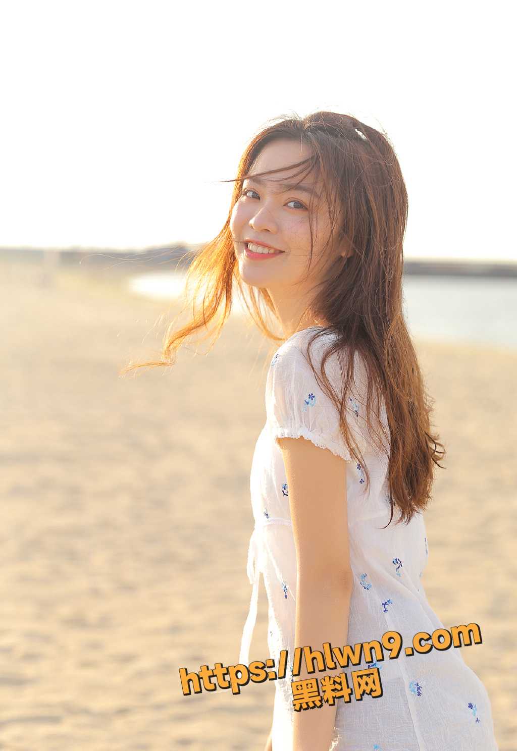 合肥师范学院高颜值黄毛小丫头 夏琳璐 成为金主圈养母狗 女奴协议一签一切都听主人的话！