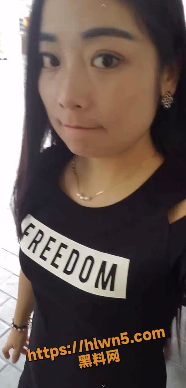 百度云泄密 可爱小美女和男友嘿咻视频被曝光 完美露脸表情销魂 大奶子被撞得一晃一晃真好看