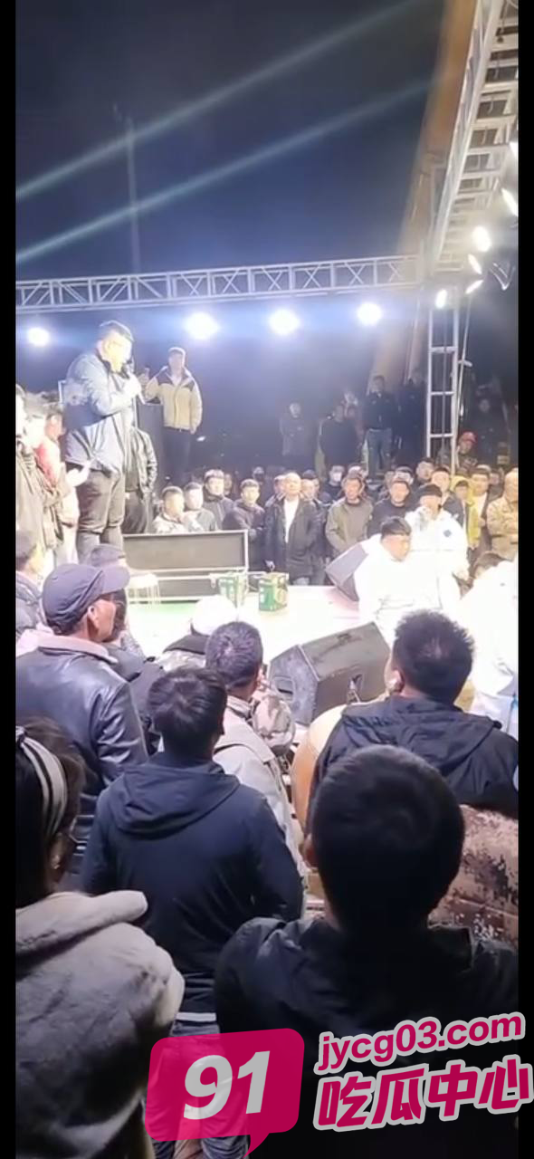 河北乡村大型疼痛表演实录！博眼球用命表演！这场面看着都疼！ 配图8