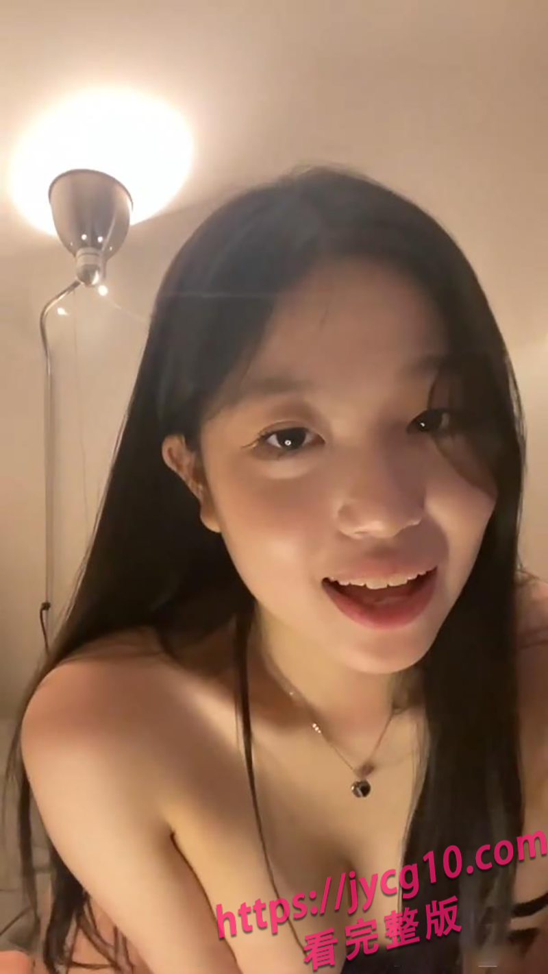 万人追捧的清纯博主私密合集曝光 颜值身材都太绝了！