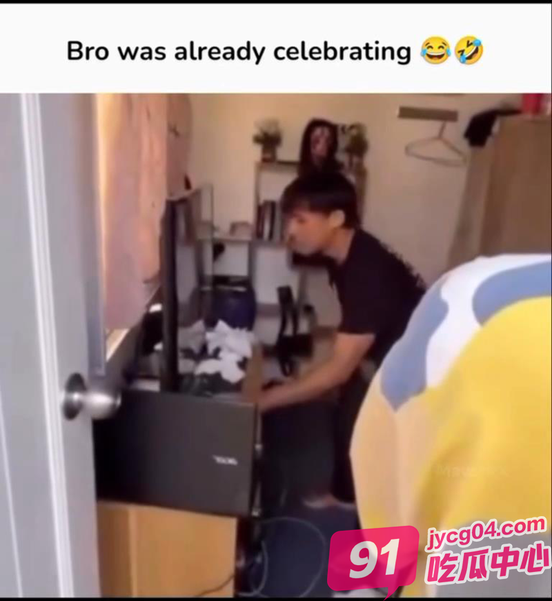 兄弟生日会变直播翻车现场！蛋糕还未到手寿星已社死当场！ 配图2